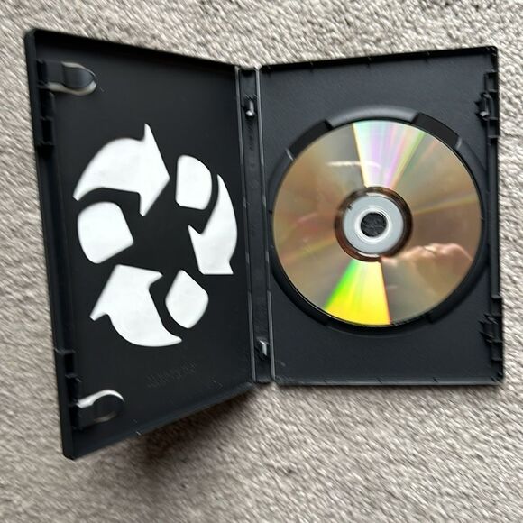 “Ginger & Rosa” DVD! - Picture 4 of 5